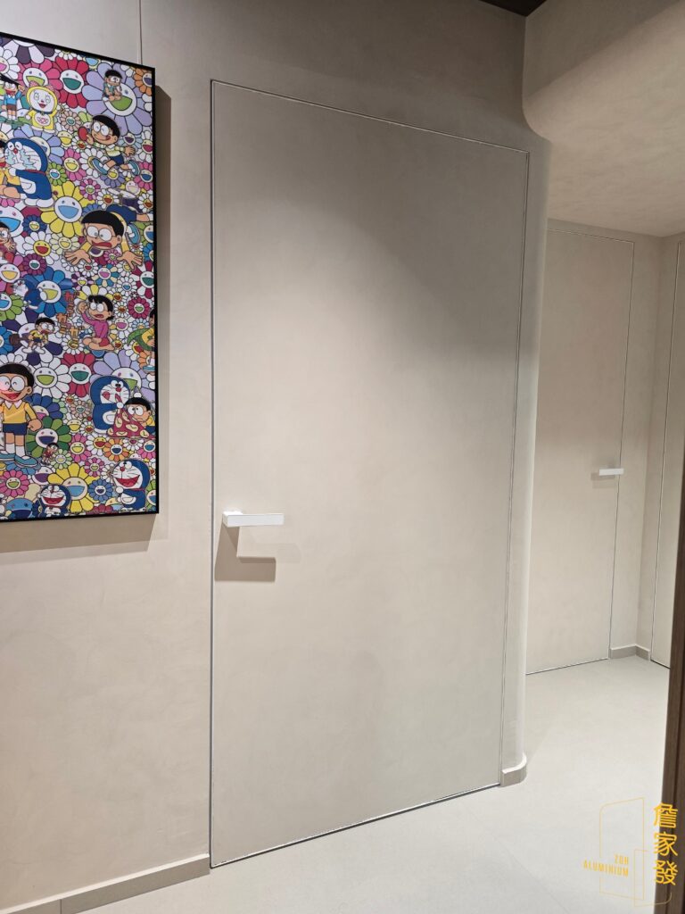 Flush aluminium door