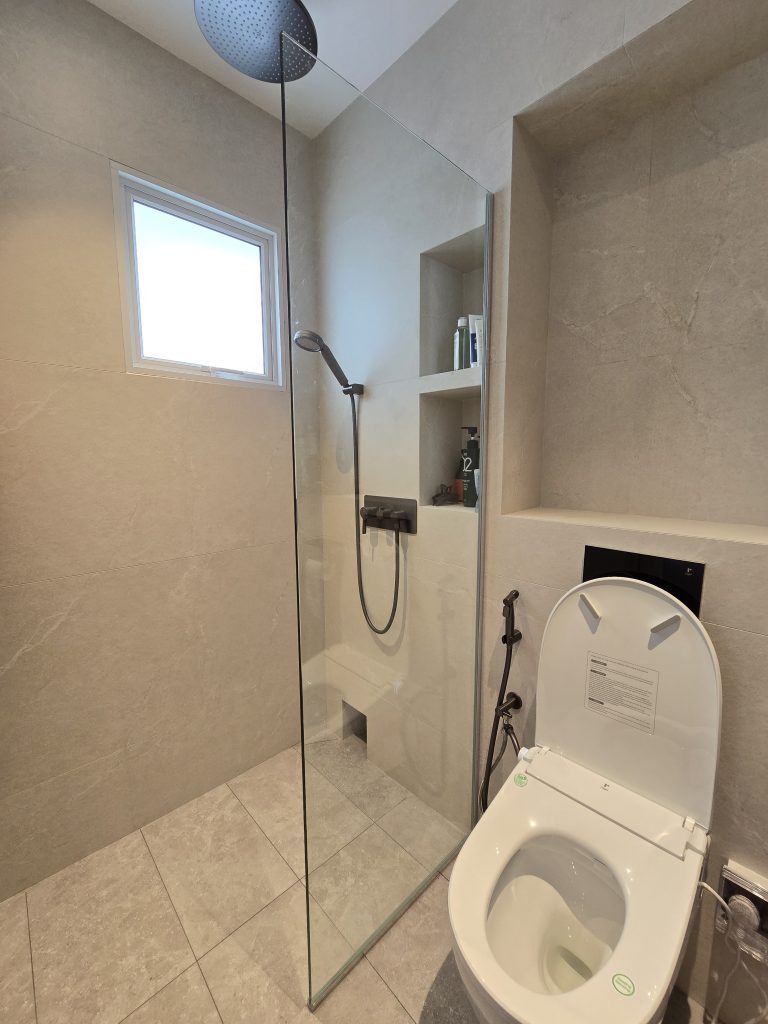 Frameless glass shower screen fixed panel